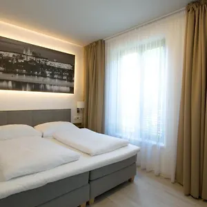 Hotell Adeba, Prag