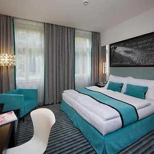Hotell Red & Blue Design, Prag